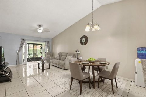 Townhouse in Kissimmee, Florida 3 bedrooms, 99.41 sq.m. № 2289912 - photo 14