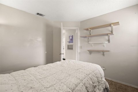 Townhouse in Kissimmee, Florida 3 bedrooms, 99.41 sq.m. № 2289912 - photo 20