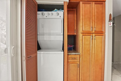 Townhouse in Kissimmee, Florida 3 bedrooms, 99.41 sq.m. № 2289912 - photo 24