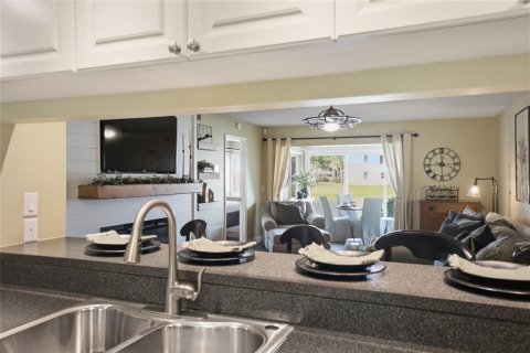 Condominio en venta en Sarasota, Florida, 2 dormitorios, 98.76 m2 № 2124858 - foto 8