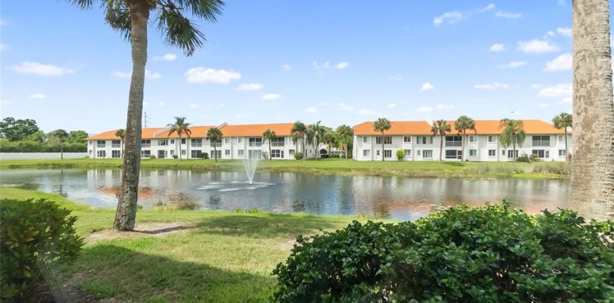 Condominio en Sarasota, Florida, 2 dormitorios  № 2124858