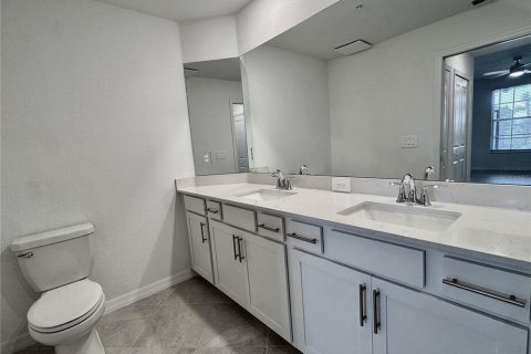 Condominio en alquiler en Lakewood Ranch, Florida, 2 dormitorios, 126.9 m2 № 2217427 - foto 11