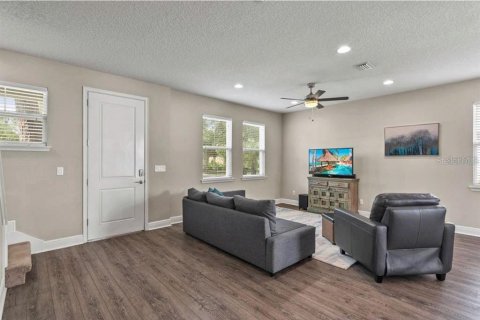 Apartment in Orlando, Florida 3 bedrooms, 175.77 sq.m. № 2437262 - photo 8