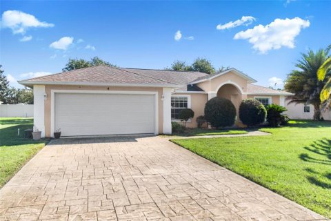 Villa ou maison à louer à Palm Coast, Floride: 3 chambres, 146.04 m2 № 2430580 - photo 2