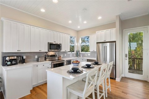 Villa ou maison à louer à Terra Ceia, Floride: 3 chambres, 201.13 m2 № 1770110 - photo 4
