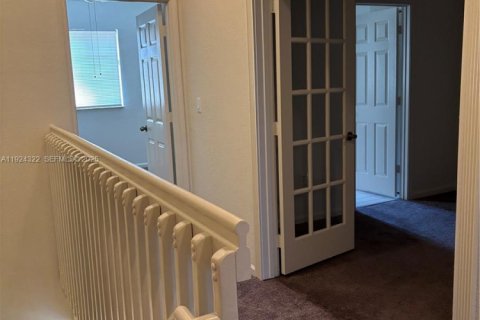 Adosado en alquiler en Tamarac, Florida, 3 dormitorios, 130.43 m2 № 1982896 - foto 12