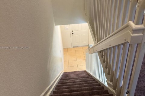 Adosado en alquiler en Tamarac, Florida, 3 dormitorios, 130.43 m2 № 1982896 - foto 10