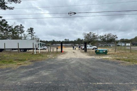 Commercial property in Hawthorne, Florida 237.83 sq.m. № 2203046