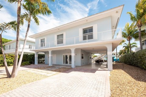 House in Islamorada, Village of Islands, Florida 3 bedrooms, 186.73 sq.m. № 1874480 - photo 6