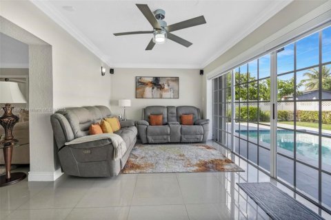 Casa en venta en Hollywood, Florida, 4 dormitorios, 185.71 m2 № 1974133 - foto 27