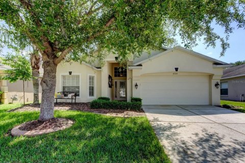 House in Brooksville, Florida 4 bedrooms, 165.37 sq.m. № 1798258 - photo 1