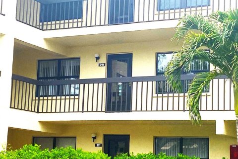 Condo in Bradenton, Florida, 2 bedrooms  № 1815853 - photo 3