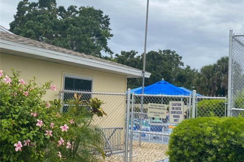 Condo in Bradenton, Florida, 2 bedrooms  № 1815853 - photo 30