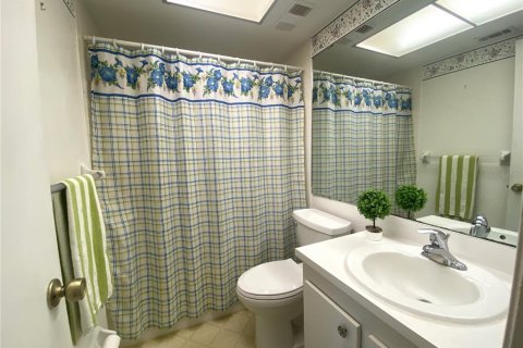 Condo in Bradenton, Florida, 2 bedrooms  № 1815853 - photo 22