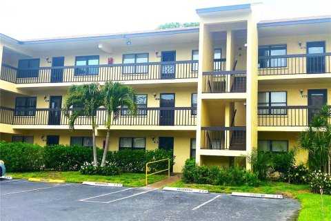 Condo in Bradenton, Florida, 2 bedrooms  № 1815853 - photo 2