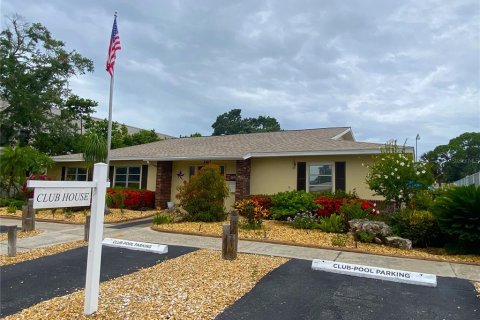 Condo in Bradenton, Florida, 2 bedrooms  № 1815853 - photo 29