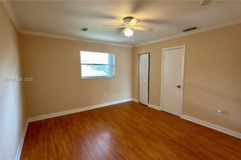 Снять в аренду таунхаус в Маргит, Флорида 2 спальни, 107.4м2, № 1998748 - фото 23