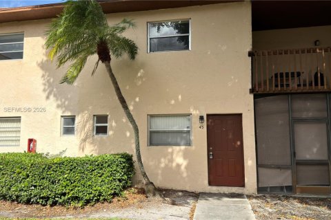 Таунхаус в Маргит, Флорида 2 спальни, 107.4м2 № 1998748