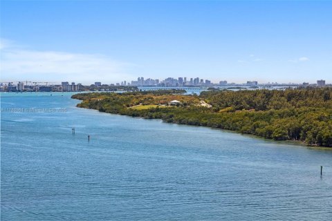 Copropriété à vendre à Sunny Isles Beach, Floride: 1 chambre, 70.79 m2 № 1861797 - photo 1