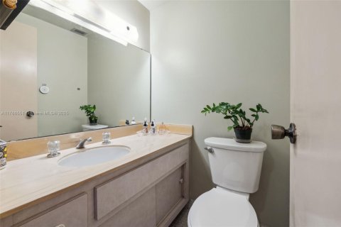 Copropriété à vendre à Sunny Isles Beach, Floride: 1 chambre, 70.79 m2 № 1861797 - photo 8
