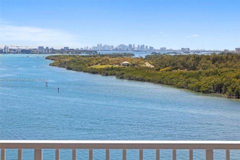 Copropriété à vendre à Sunny Isles Beach, Floride: 1 chambre, 70.79 m2 № 1861797 - photo 14