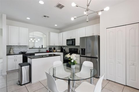 Купить виллу или дом в Киссимми, Флорида 3 комнаты, 267м2, № 2398826 - фото 10