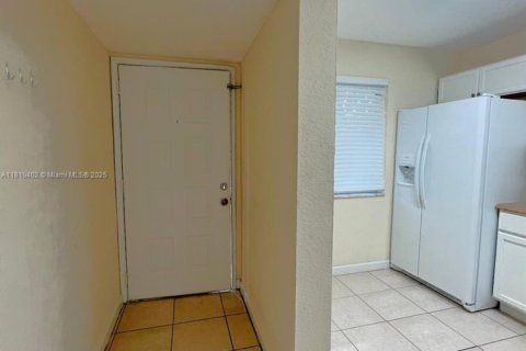 Condo in Miramar, Florida, 2 bedrooms  № 1779692 - photo 18