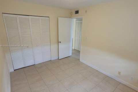 Condo in Miramar, Florida, 2 bedrooms  № 1779692 - photo 26