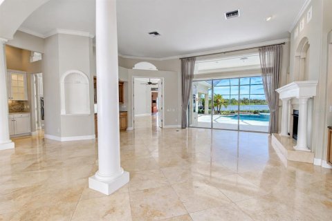 Villa ou maison à vendre à Lake Mary, Floride: 4 chambres, 303.05 m2 № 2398640 - photo 6