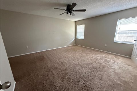 House in Brandon, Florida 3 bedrooms, 156.45 sq.m. № 2095761 - photo 15
