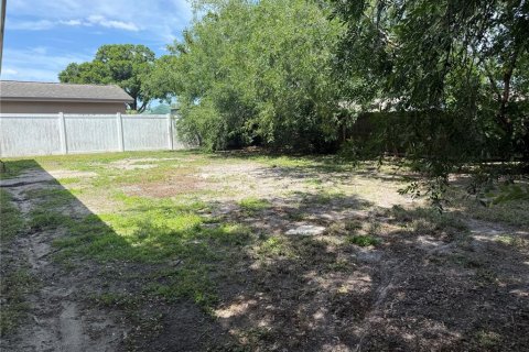House in Brandon, Florida 3 bedrooms, 156.45 sq.m. № 2095761 - photo 7