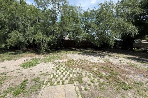 House in Brandon, Florida 3 bedrooms, 156.45 sq.m. № 2095761 - photo 6