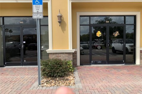 Propiedad comercial en alquiler en Orlando, Florida, 124.21 m2 № 1745016 - foto 1
