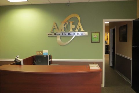Propiedad comercial en alquiler en Orlando, Florida, 124.21 m2 № 1745016 - foto 2