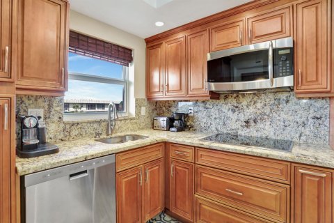 Condo in Deerfield Beach, Florida, 2 bedrooms  № 2177321