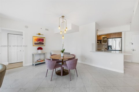Copropriété à louer à Miami, Floride: 2 chambres, 113.99 m2 № 2386894 - photo 10