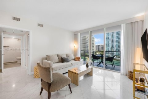 Copropriété à louer à Miami, Floride: 2 chambres, 113.99 m2 № 2386894 - photo 12