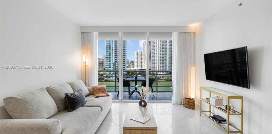 Condo à Miami, Floride, 2 chambres  № 2386894