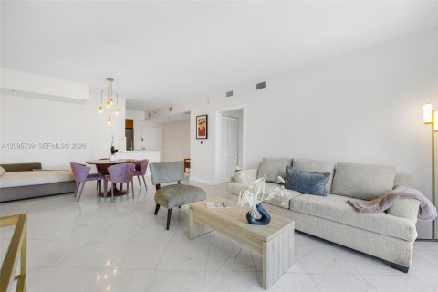 Copropriété à louer à Miami, Floride: 2 chambres, 113.99 m2 № 2386894 - photo 13