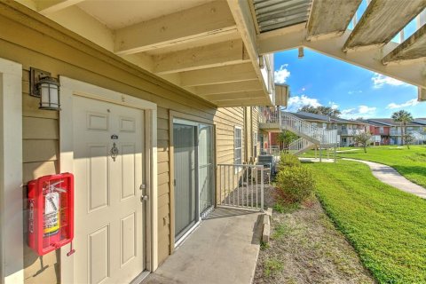 Condominio en venta en Brandon, Florida, 1 dormitorio, 55.56 m2 № 1902598 - foto 4