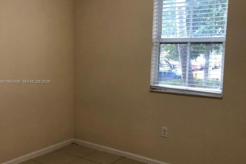 Condominio en alquiler en Doral, Florida, 3 dormitorios, 113.99 m2 № 2024850 - foto 20