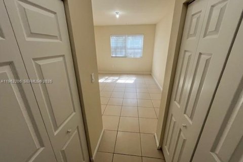 Condominio en alquiler en Doral, Florida, 3 dormitorios, 113.99 m2 № 2024850 - foto 25