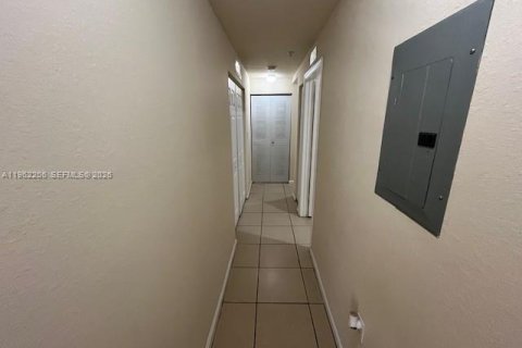 Condominio en alquiler en Doral, Florida, 3 dormitorios, 113.99 m2 № 2024850 - foto 30