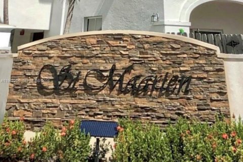 Condominio en Doral, Florida, 3 dormitorios  № 2024850