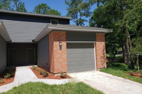 Condo in Middleburg, Florida, 3 bedrooms  № 770129 - photo 1