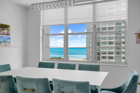 Copropriété à vendre à Miami Beach, Floride: 2 chambres, 179.77 m2 № 1858653 - photo 4