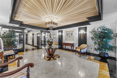 Copropriété à vendre à Miami Beach, Floride: 2 chambres, 179.77 m2 № 1858653 - photo 21