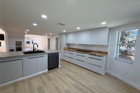 Villa ou maison à vendre à Sebring, Floride: 3 chambres № 2029773 - photo 28