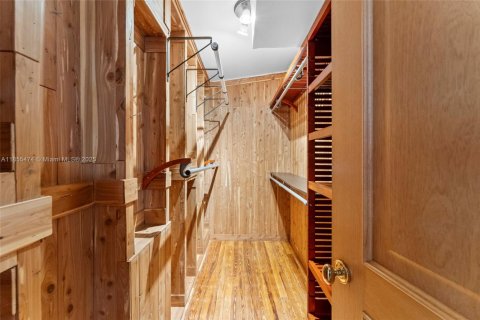 Снять в аренду виллу или дом в Форт-Лодердейл, Флорида 3 спальни, 290.6м2, № 1958553 - фото 26