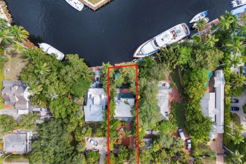 Снять в аренду виллу или дом в Форт-Лодердейл, Флорида 3 спальни, 290.6м2, № 1958553 - фото 3